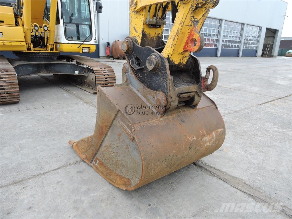 Komatsu HB215LC-3 Gravemaskiner på larvebånd