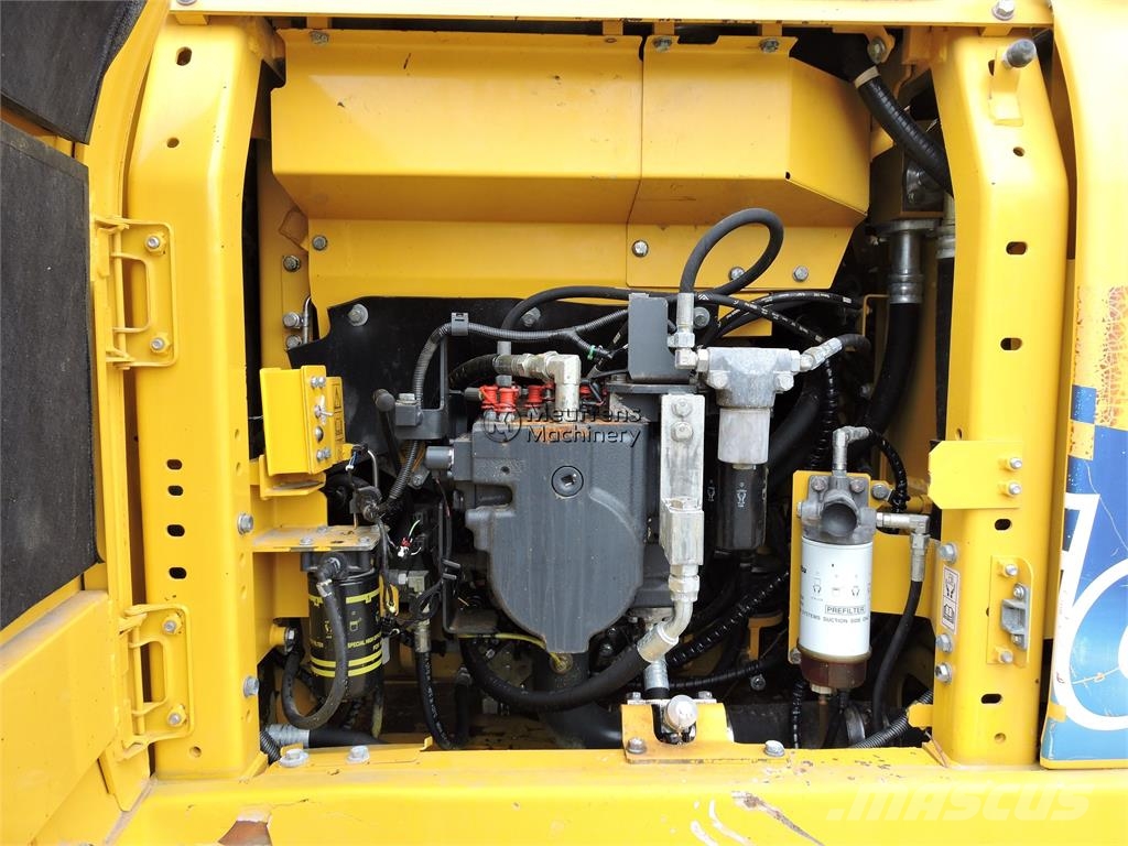 Komatsu HB215LC-3 Gravemaskiner på larvebånd