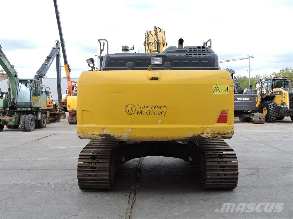 Komatsu HB215LC-3 Gravemaskiner på larvebånd