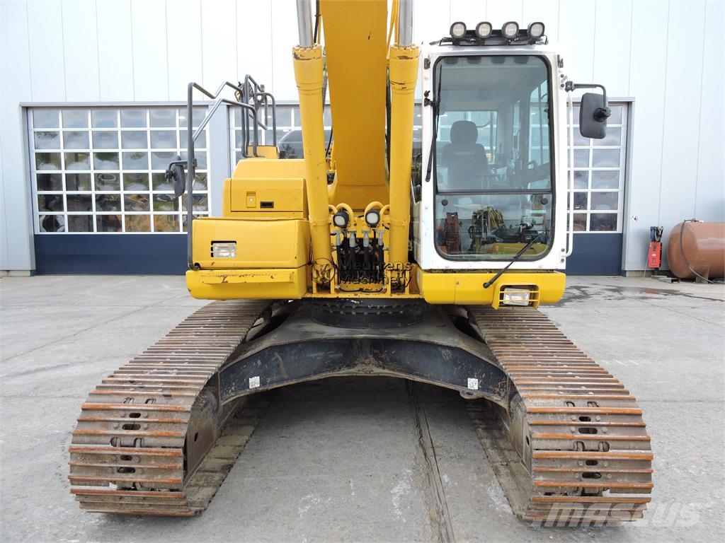 Komatsu HB215LC-3 Gravemaskiner på larvebånd