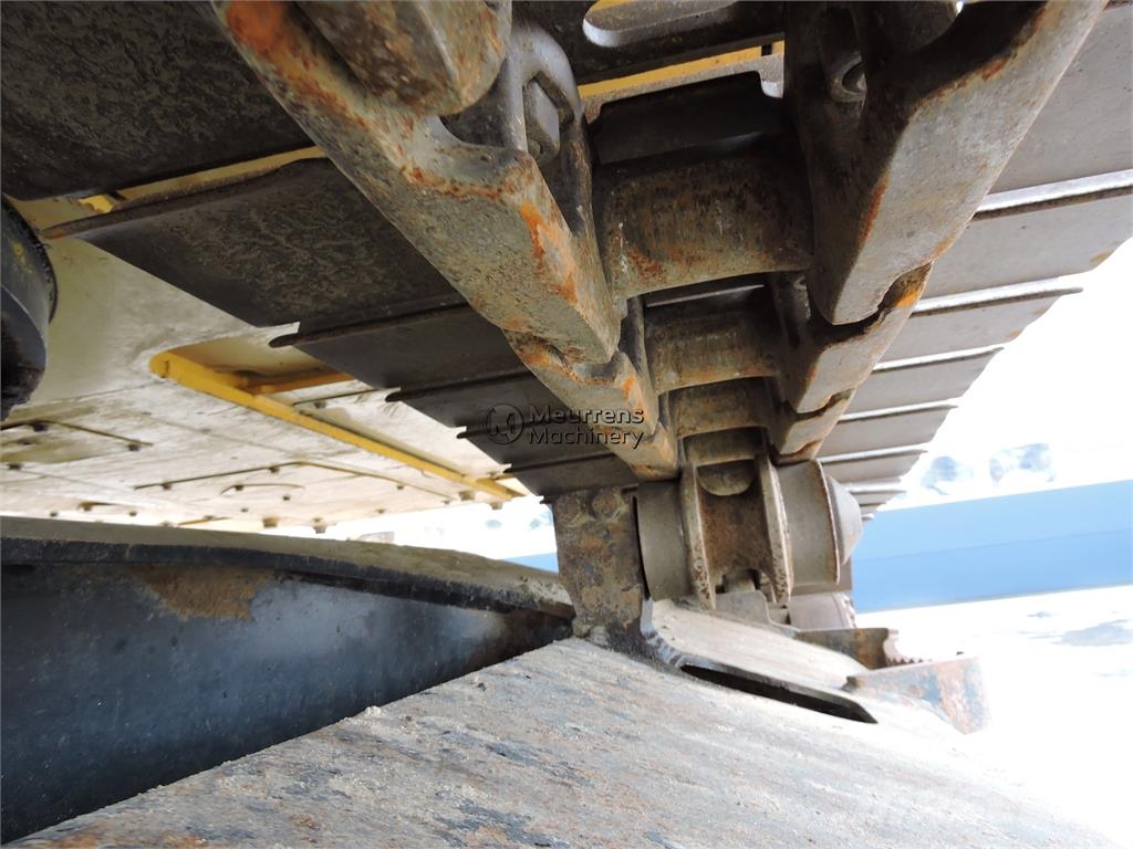 Komatsu HB215LC / PC210 Escavadoras de rastos