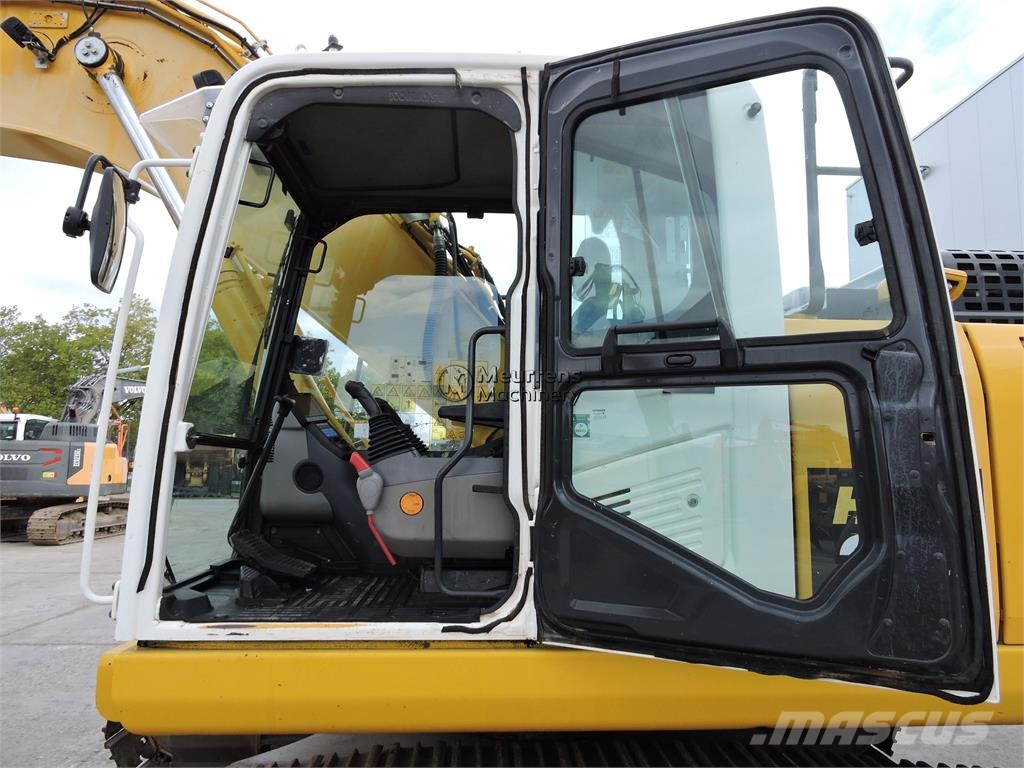 Komatsu HB215LC / PC210 Escavadoras de rastos