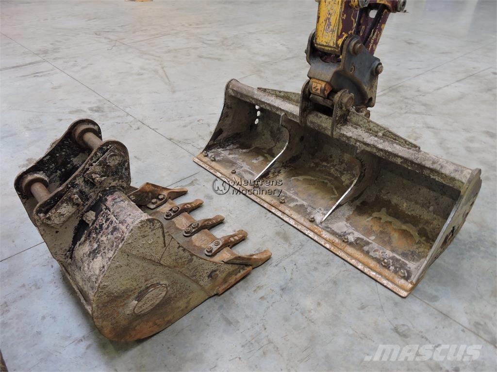 Komatsu PC55 معدات البناء - غير ذلك