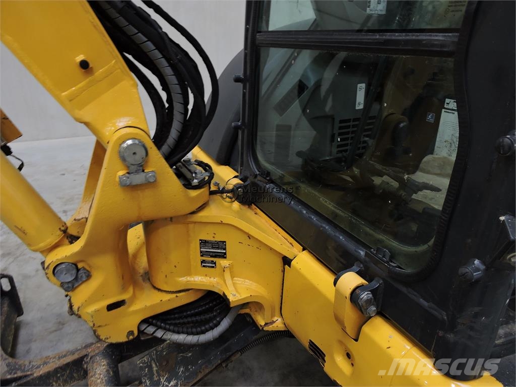 Komatsu PC55 معدات البناء - غير ذلك