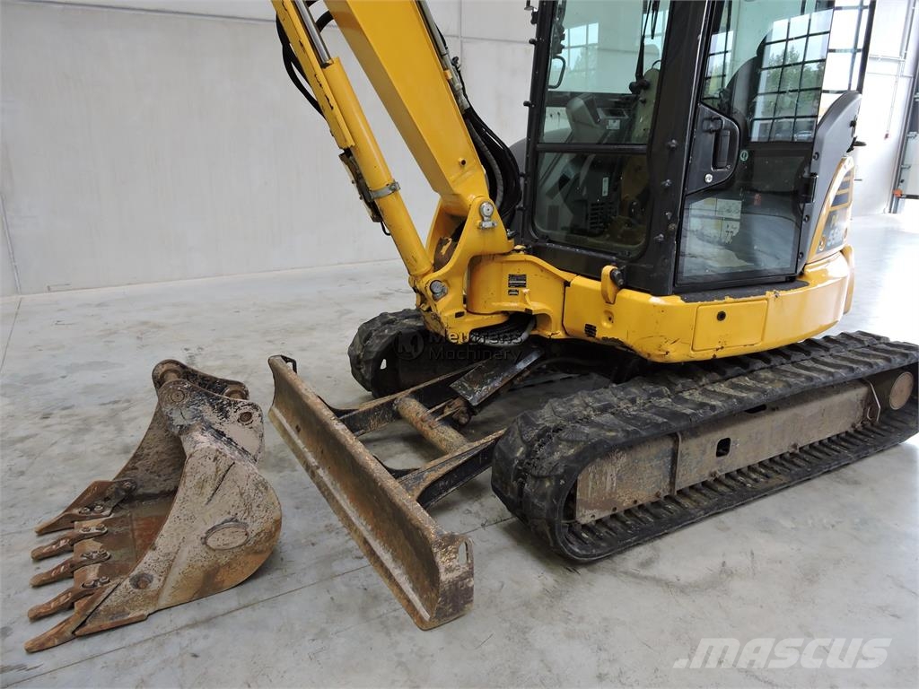 Komatsu PC55 معدات البناء - غير ذلك