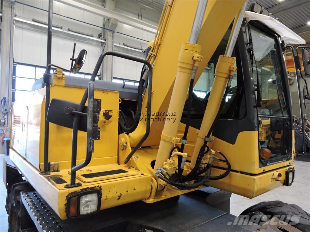 Komatsu PW140 Mobilbagger