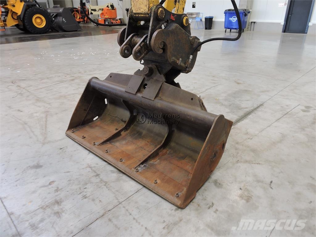 Komatsu PW140 Mobilbagger