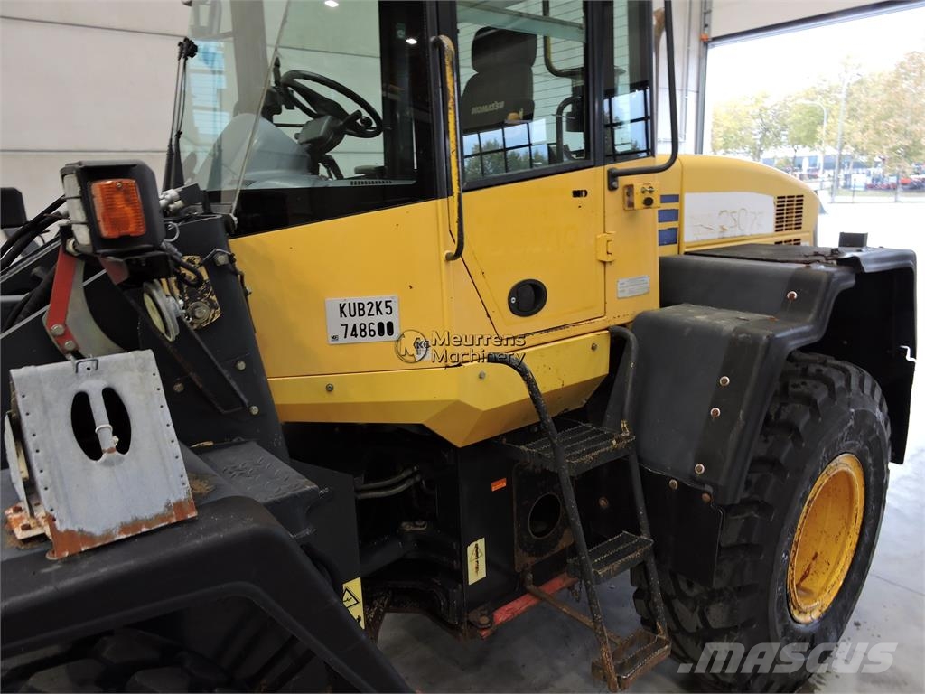 Komatsu WA250 Utovarivači na točkove