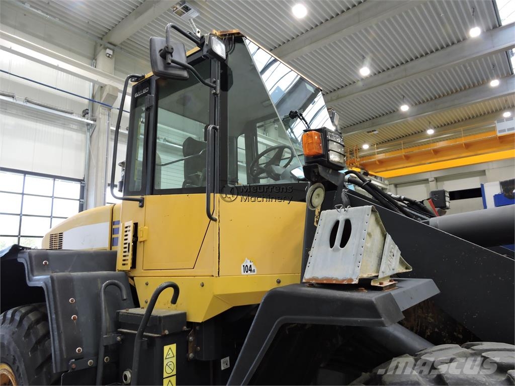 Komatsu WA250 Utovarivači na točkove