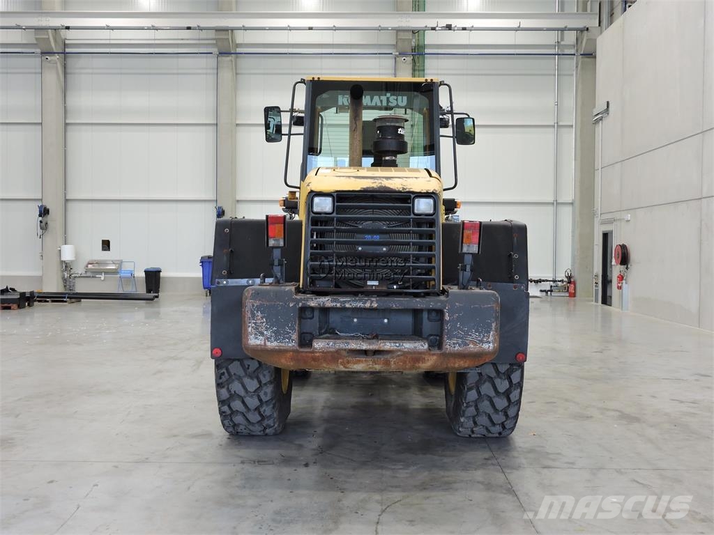 Komatsu WA250 Utovarivači na točkove