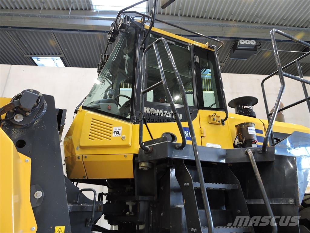 Komatsu WA500-7 + BUCKET Tekerlekli yükleyiciler