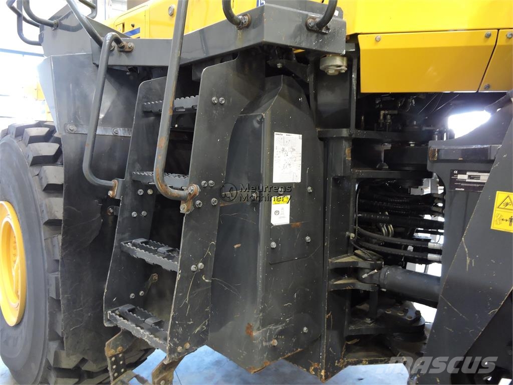 Komatsu WA500-7 + BUCKET Tekerlekli yükleyiciler