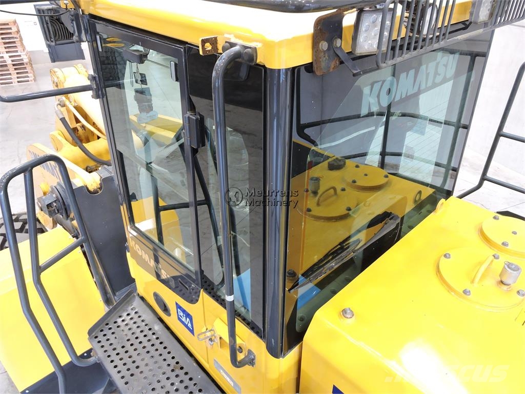 Komatsu WA500-7 + BUCKET Tekerlekli yükleyiciler