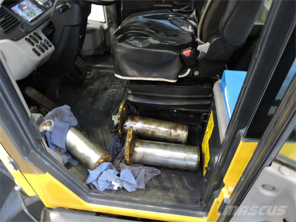 Komatsu WA500-7 + BUCKET Tekerlekli yükleyiciler