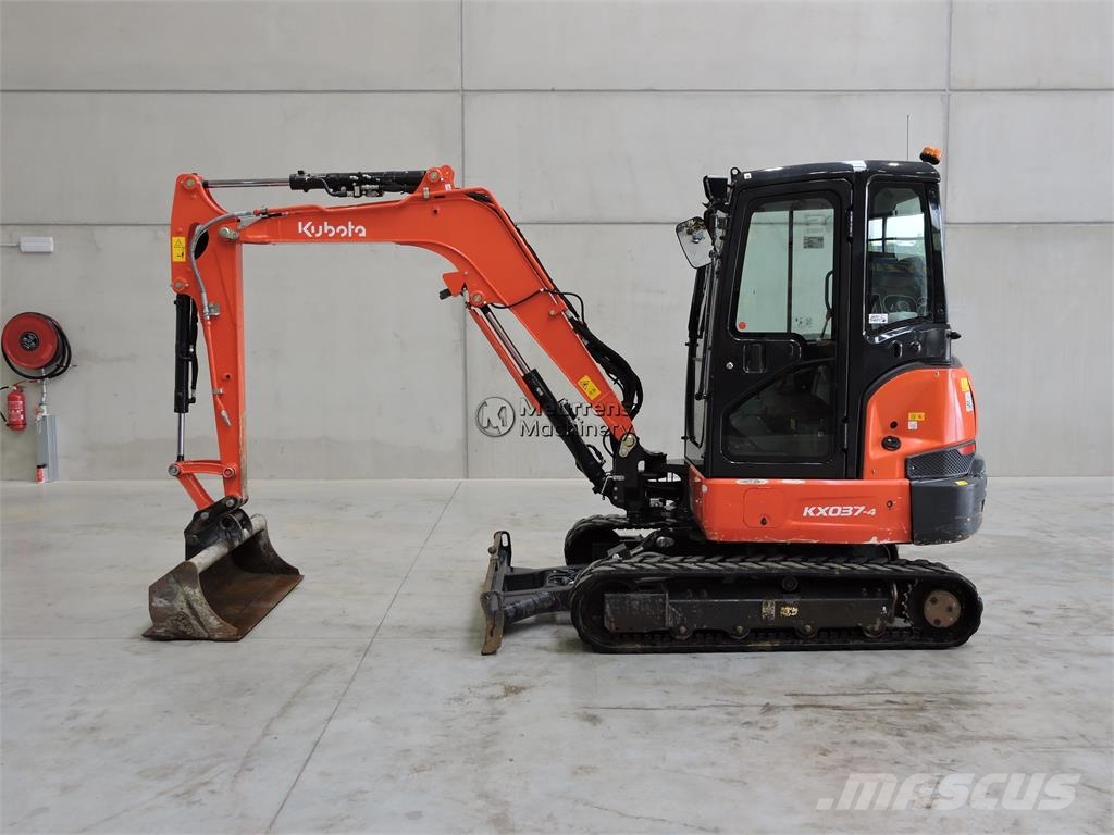 Kubota KX037 معدات البناء - غير ذلك