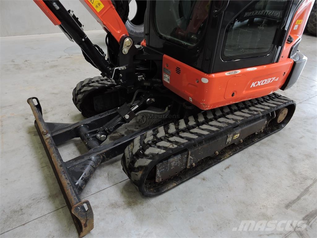 Kubota KX037 معدات البناء - غير ذلك