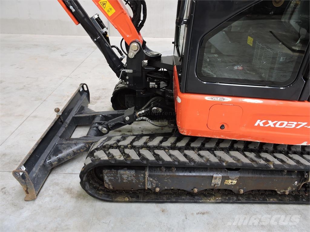 Kubota KX037 معدات البناء - غير ذلك