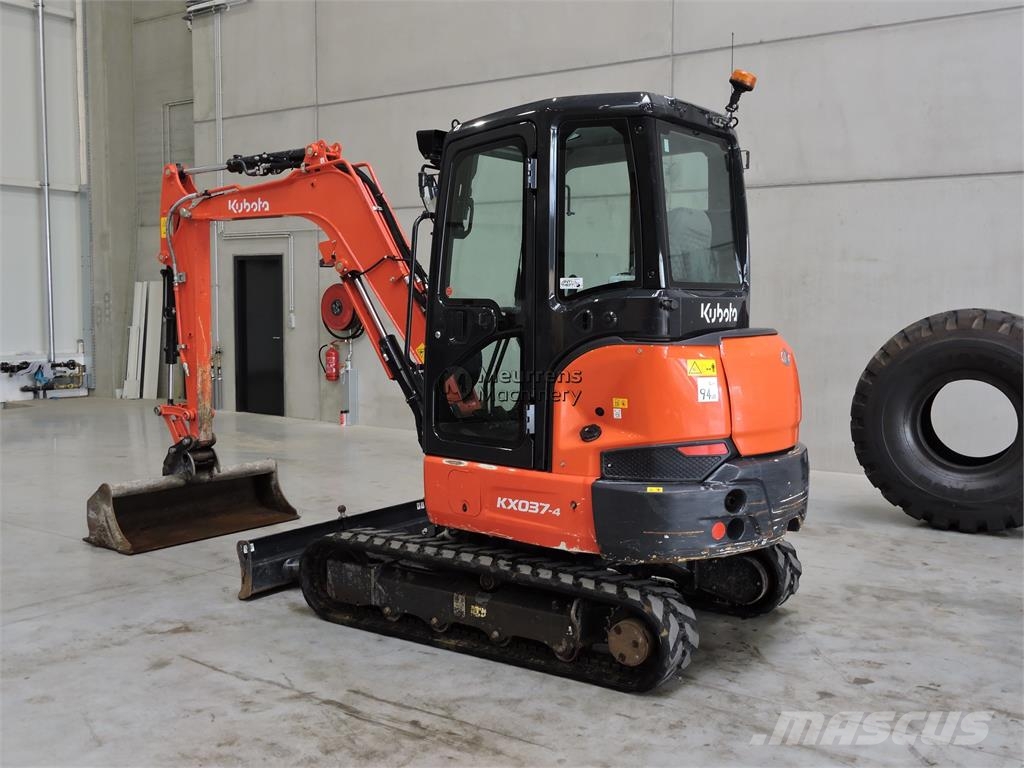 Kubota KX037 معدات البناء - غير ذلك