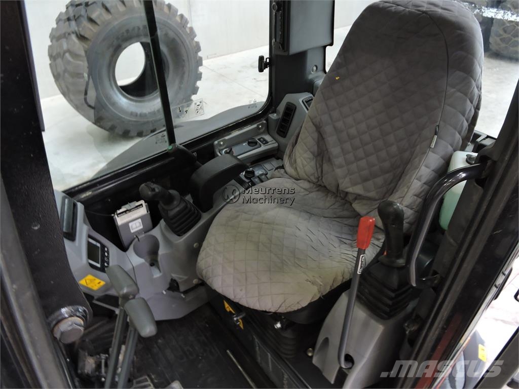 Kubota KX037 معدات البناء - غير ذلك