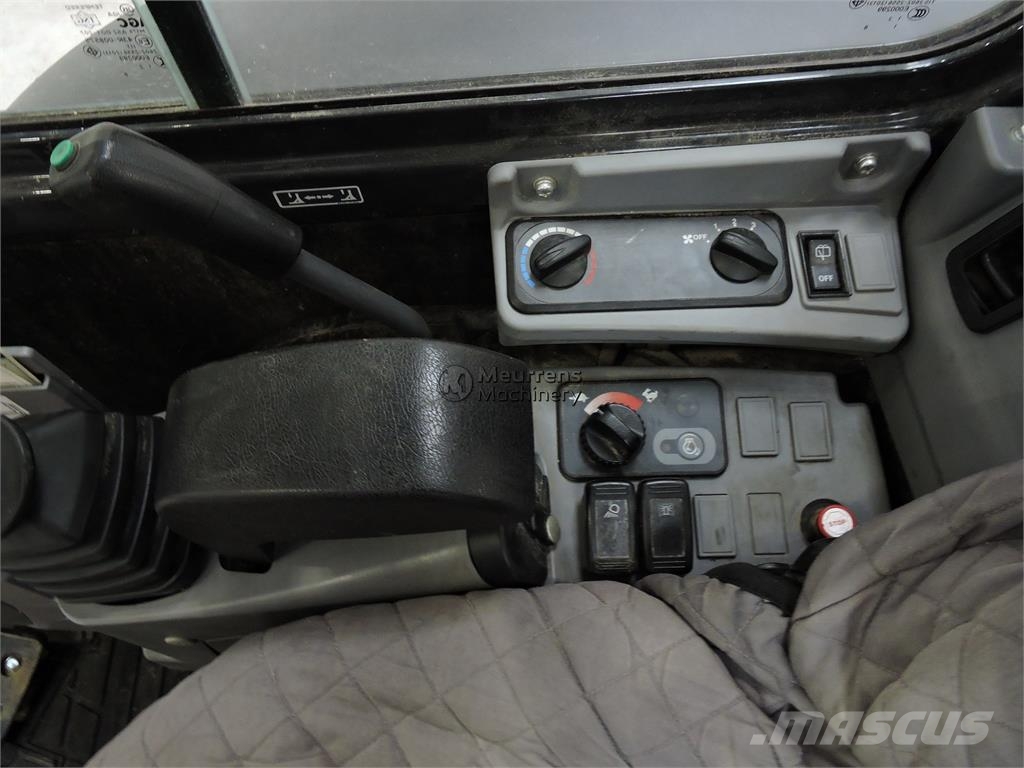 Kubota KX037 معدات البناء - غير ذلك