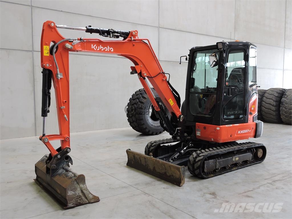 Kubota KX037 معدات البناء - غير ذلك