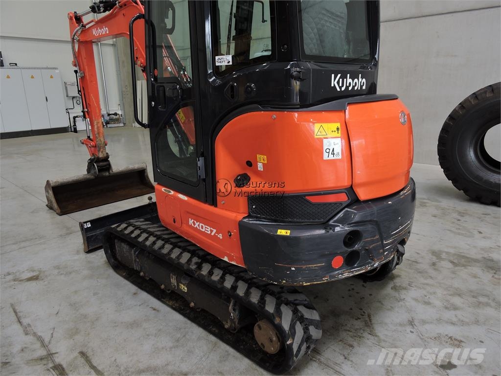 Kubota KX037 معدات البناء - غير ذلك