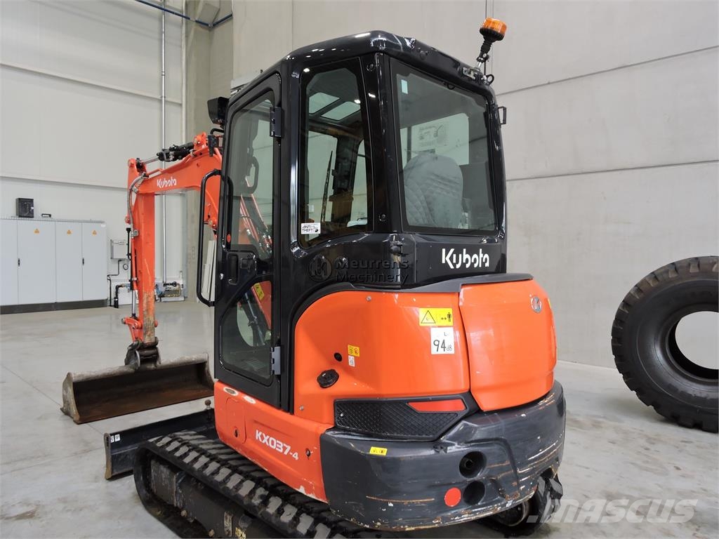 Kubota KX037 معدات البناء - غير ذلك