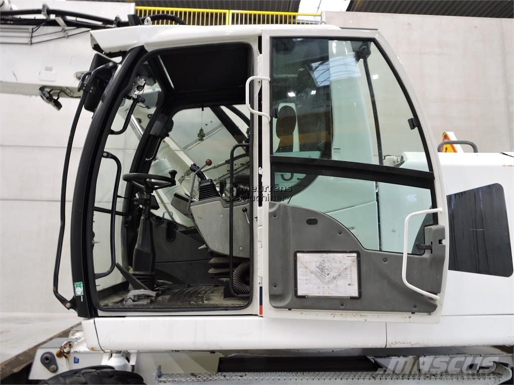 Liebherr A918 Excavadoras de ruedas