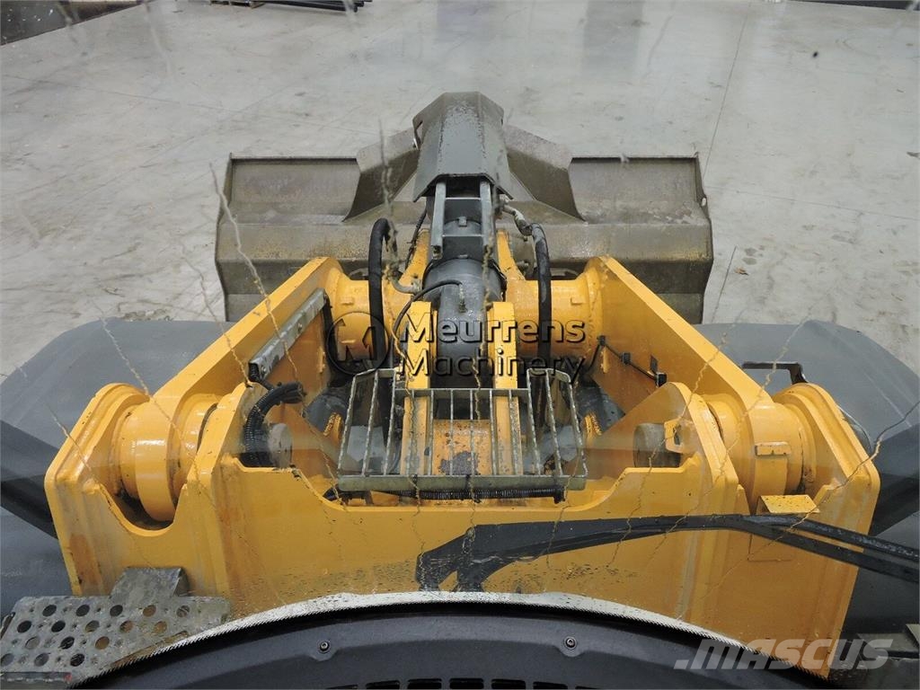 Liebherr L 566 Xpower 휠로우더