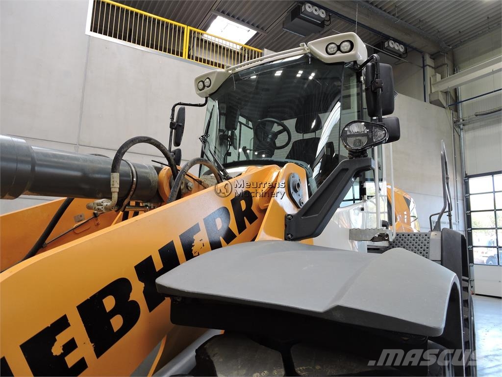 Liebherr L566Xpower Incarcator pe pneuri