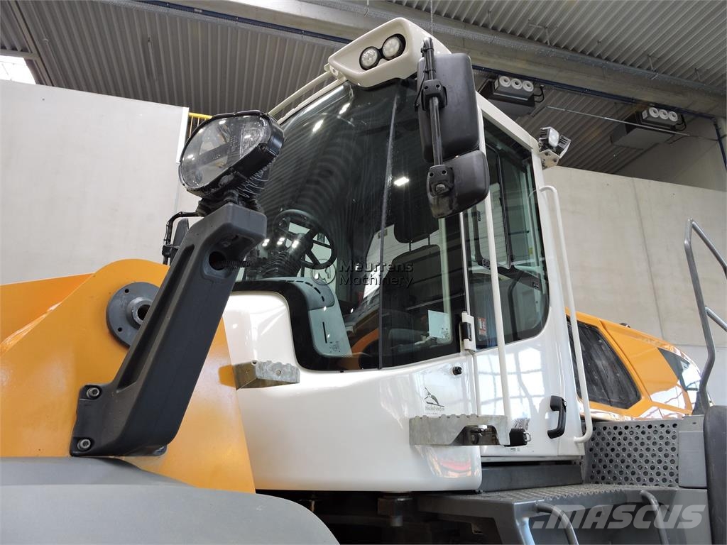 Liebherr L566Xpower Incarcator pe pneuri