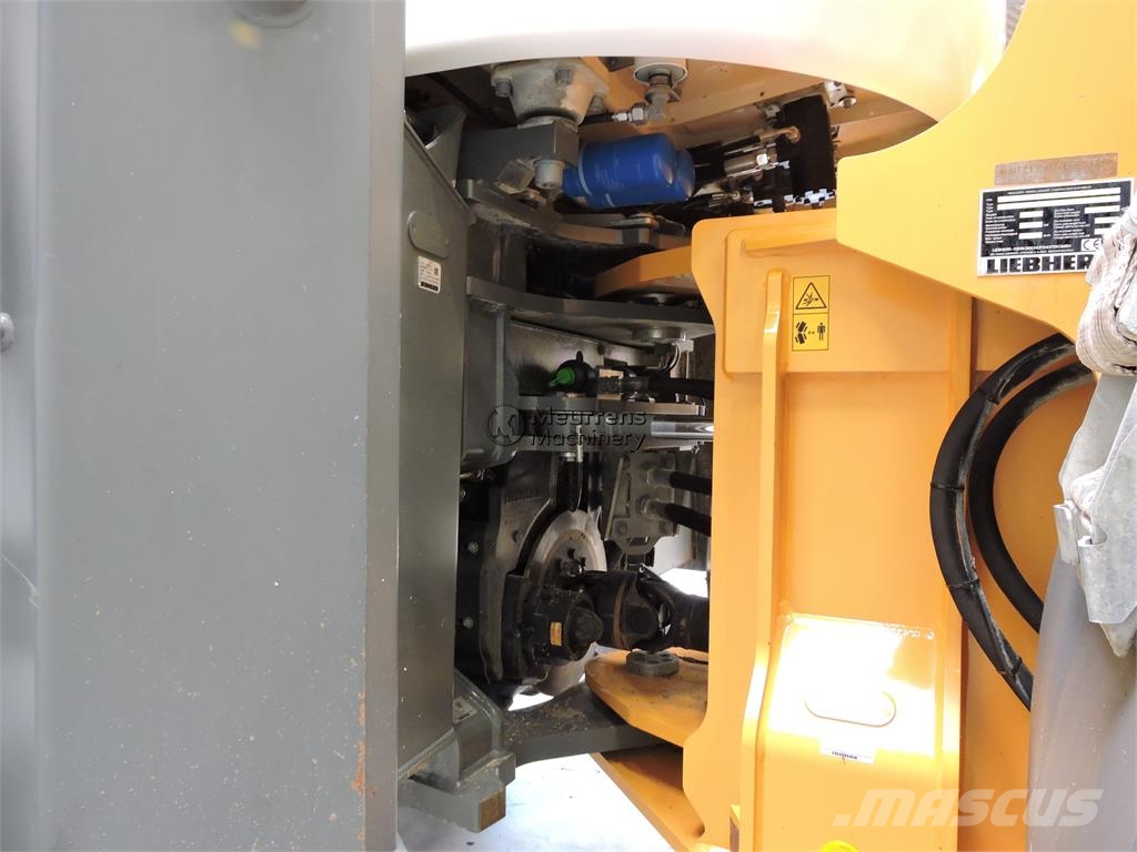 Liebherr L566Xpower Incarcator pe pneuri