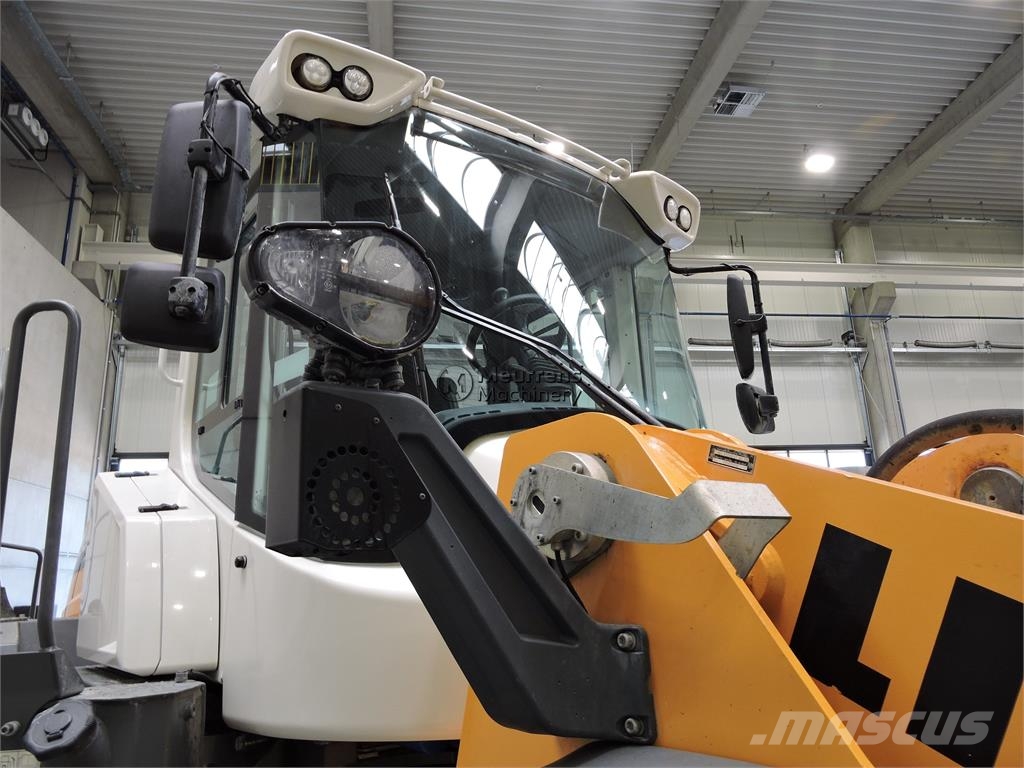 Liebherr L566Xpower Incarcator pe pneuri