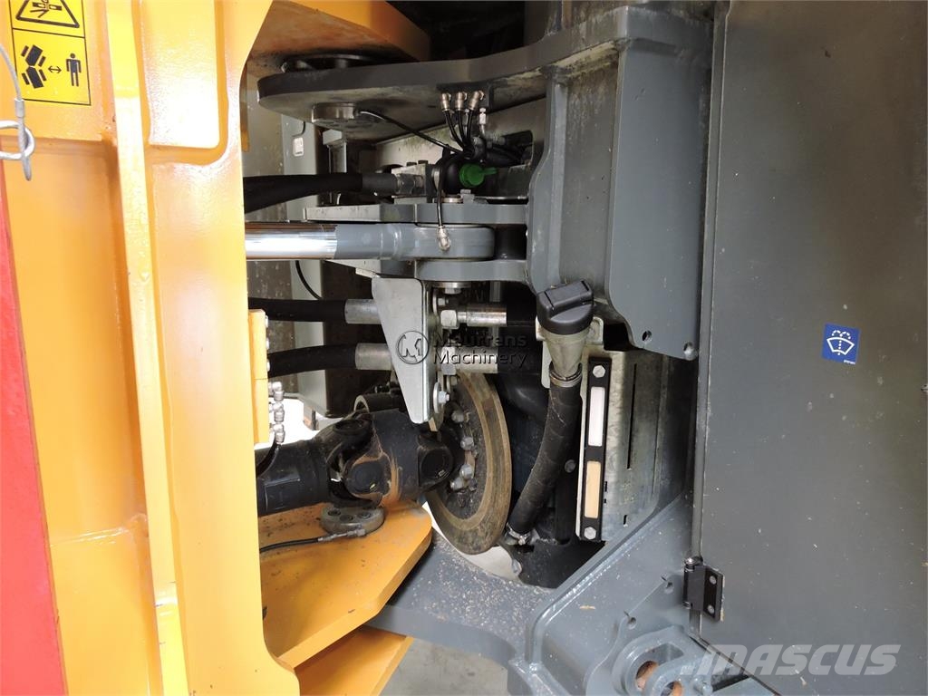 Liebherr L566Xpower Incarcator pe pneuri
