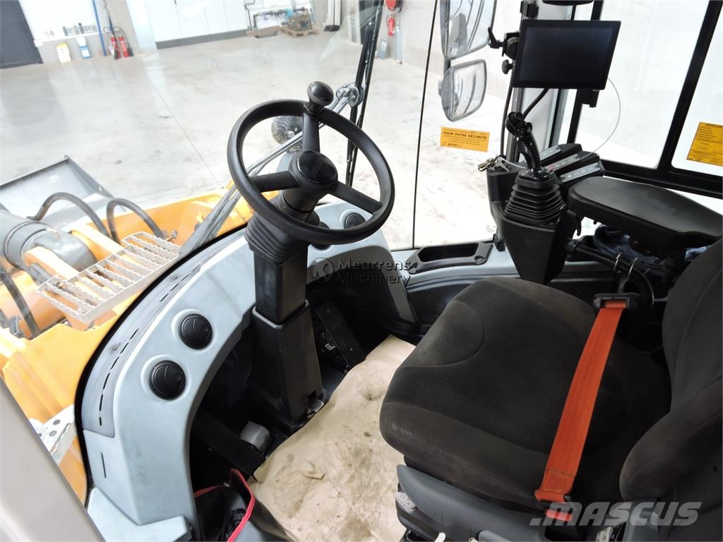 Liebherr L566Xpower Incarcator pe pneuri