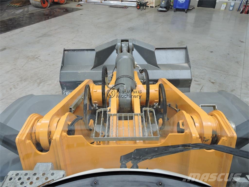 Liebherr L566Xpower Incarcator pe pneuri