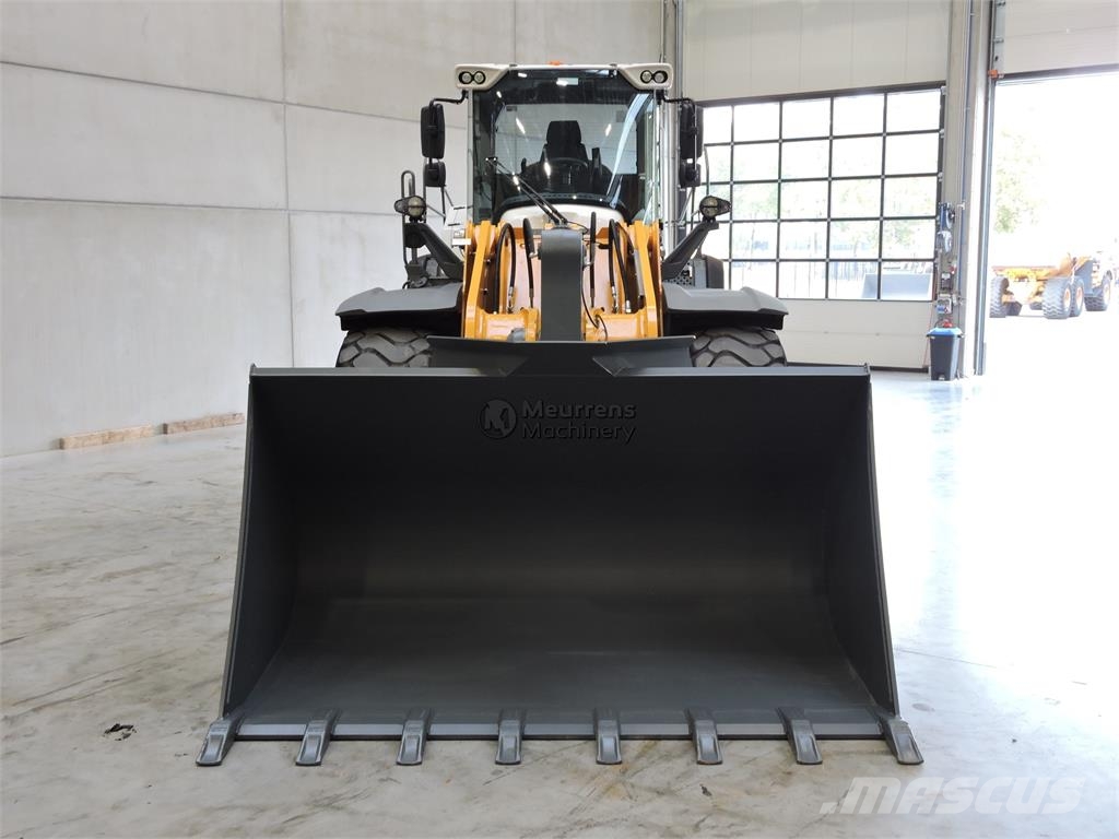 Liebherr L566Xpower Incarcator pe pneuri