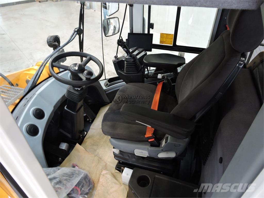 Liebherr L566Xpower Incarcator pe pneuri