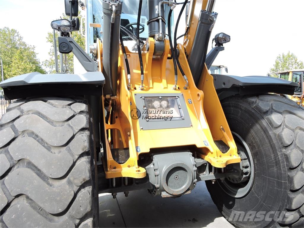 Liebherr L566Xpower Incarcator pe pneuri
