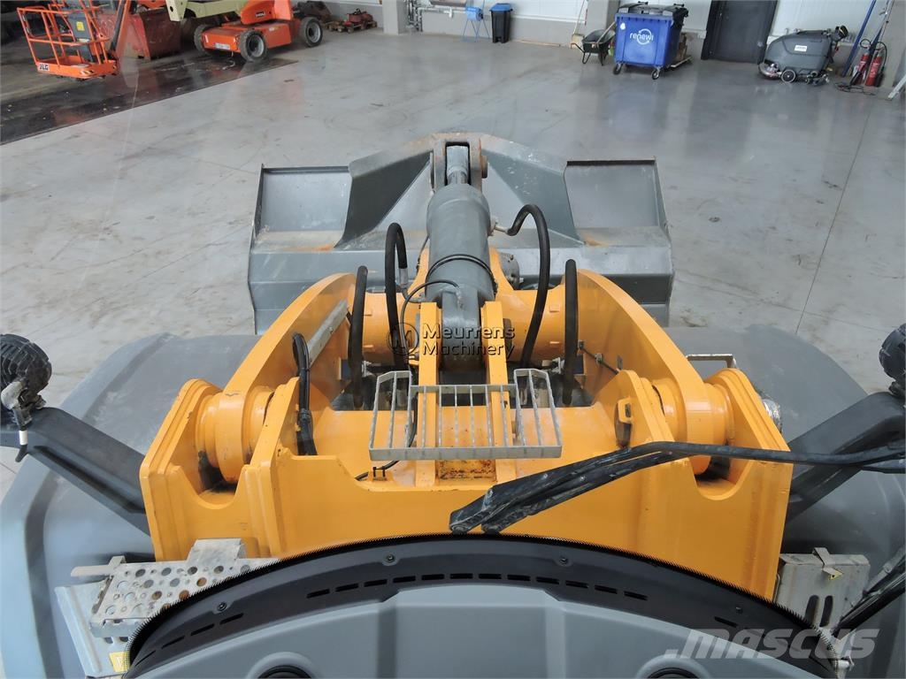 Liebherr L580XPower لوادر بعجل