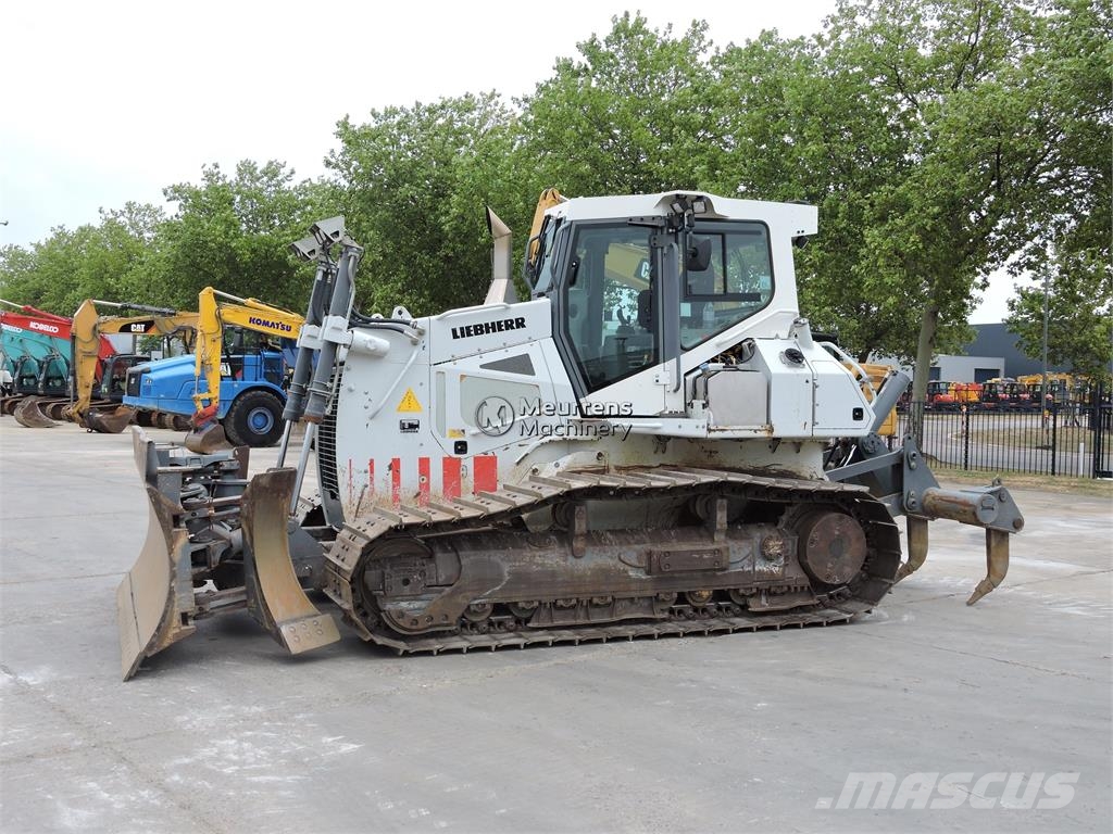 Liebherr PR 726 LGP Dózerek