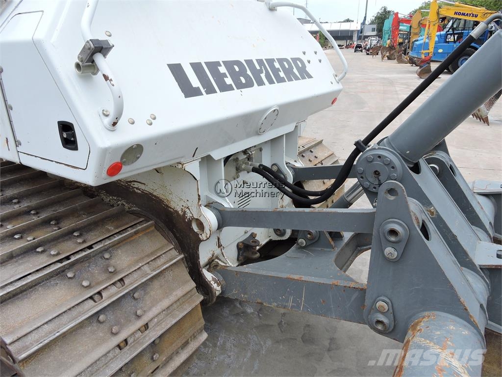 Liebherr PR 726 LGP Dózerek