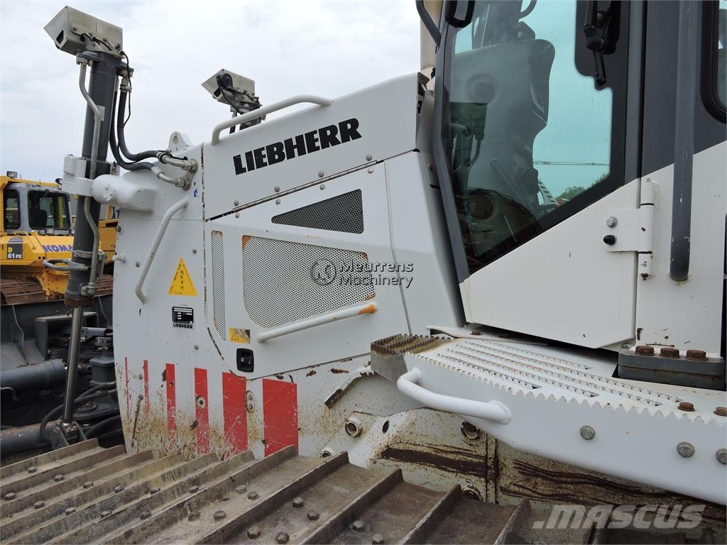 Liebherr PR 726 LGP Dózerek