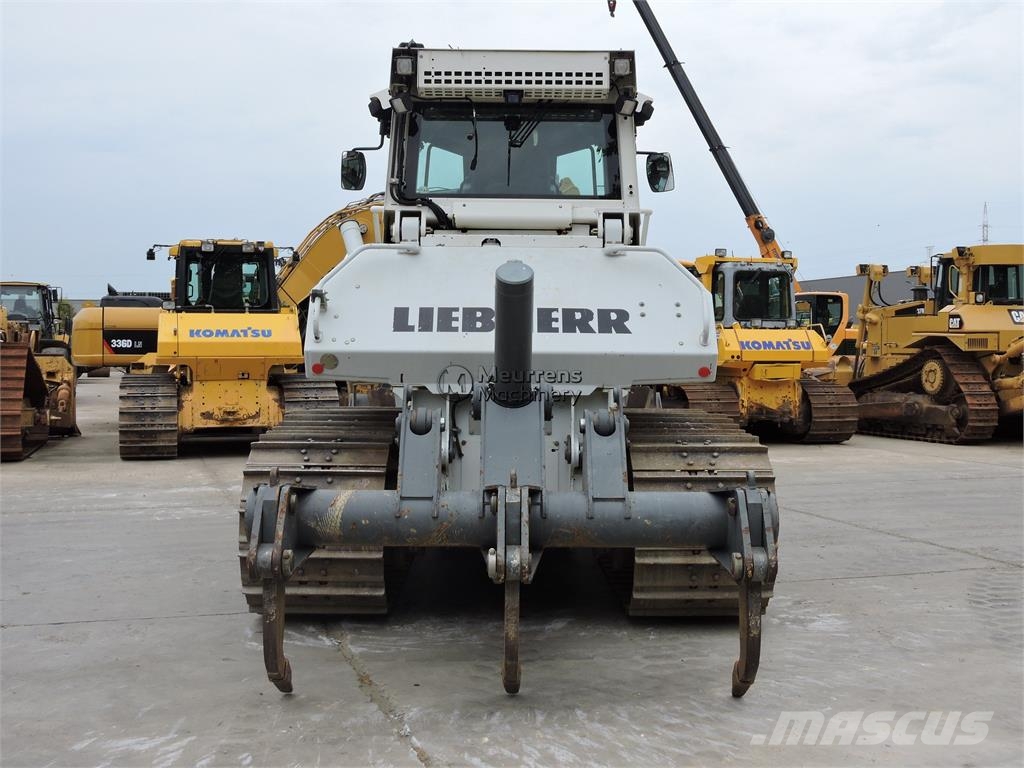 Liebherr PR 726 LGP Dózerek