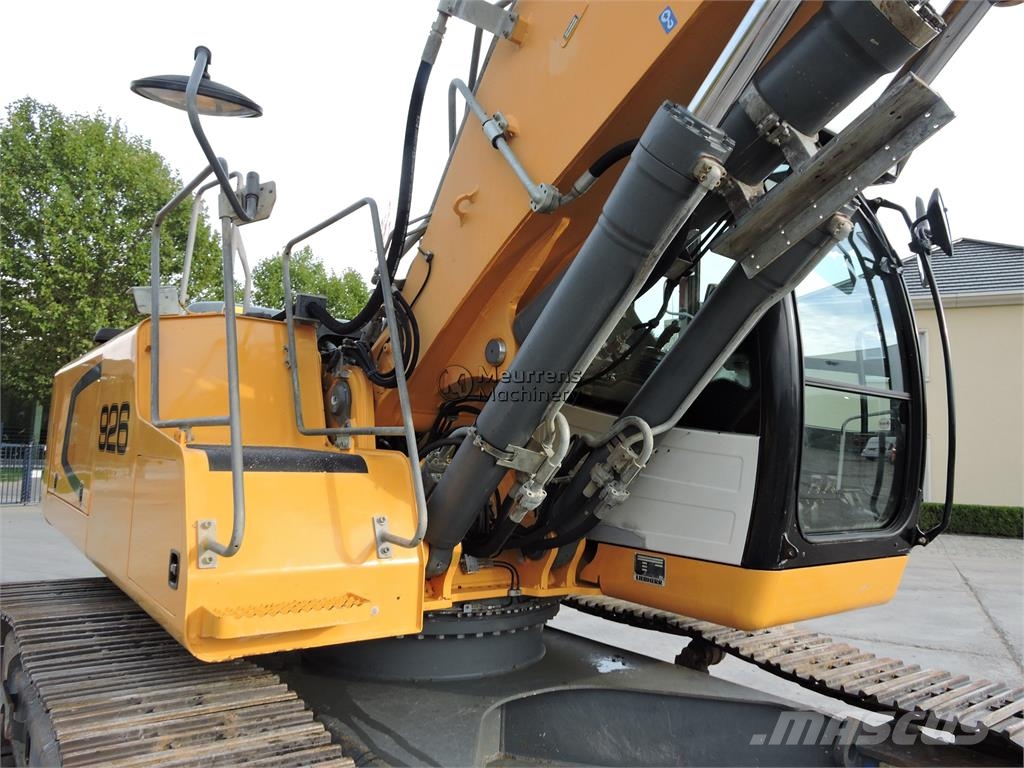 Liebherr R926 대형 굴삭기 29톤 이상