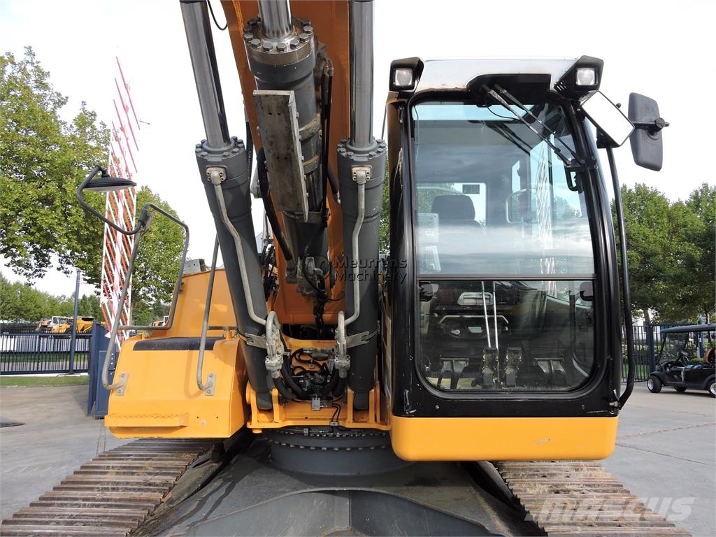 Liebherr R926 대형 굴삭기 29톤 이상