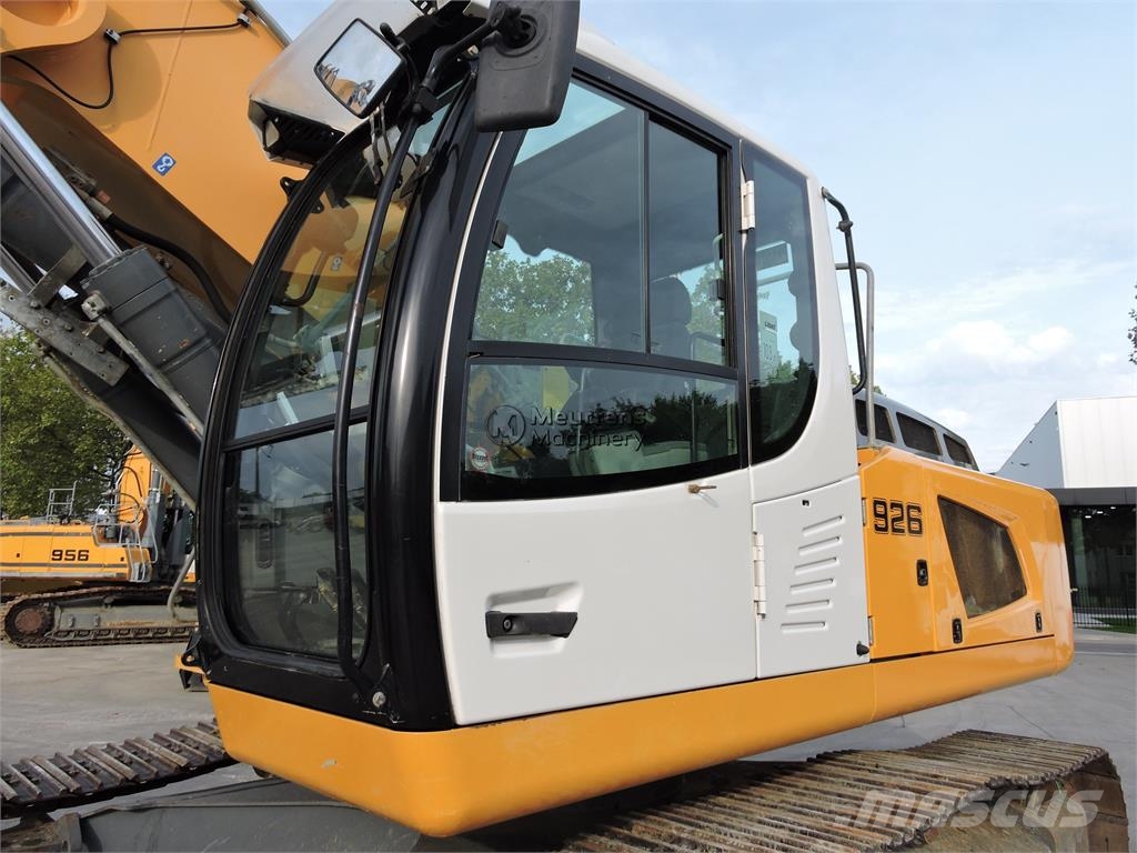 Liebherr R926 대형 굴삭기 29톤 이상