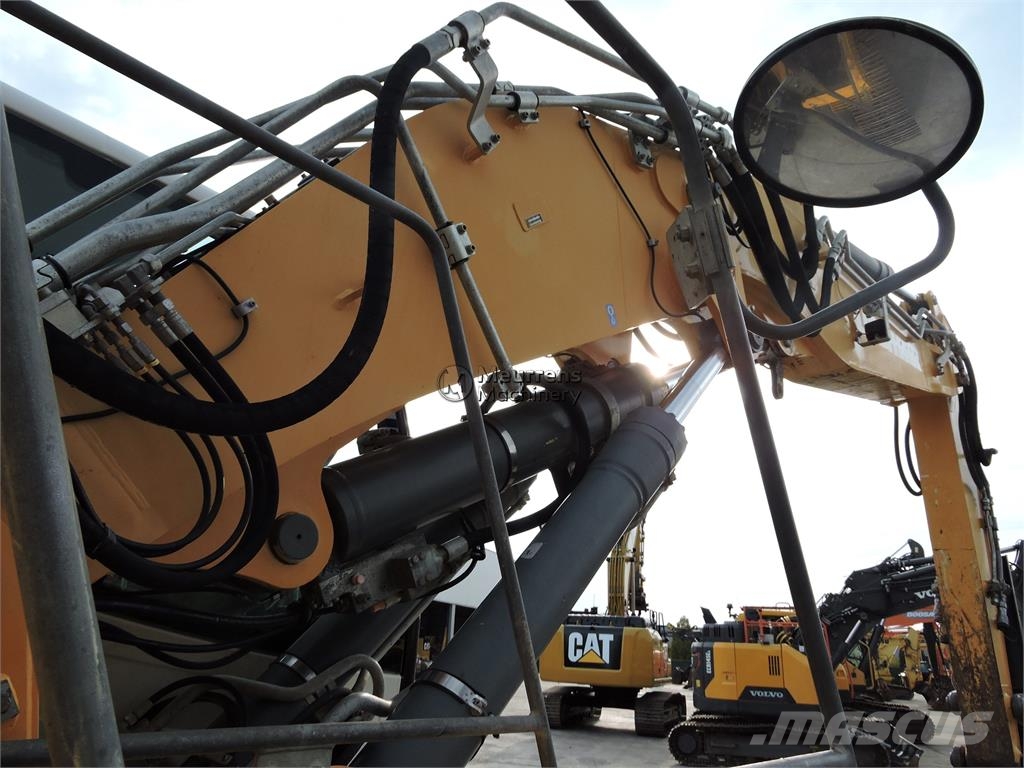 Liebherr R926 대형 굴삭기 29톤 이상