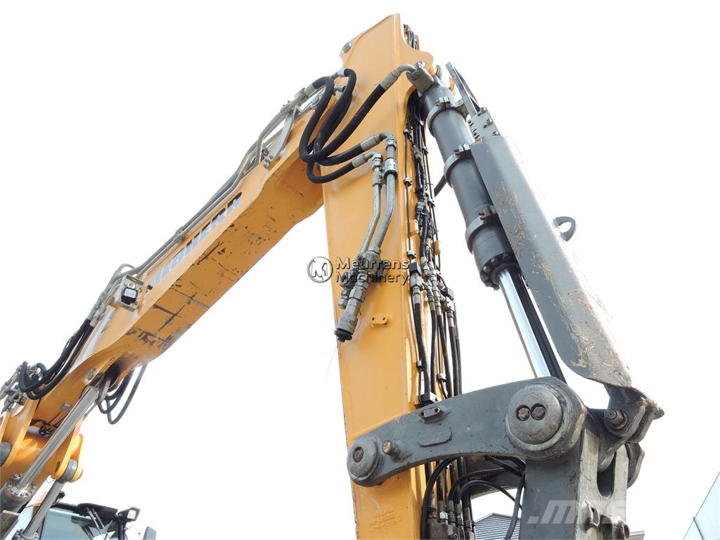Liebherr R926 대형 굴삭기 29톤 이상