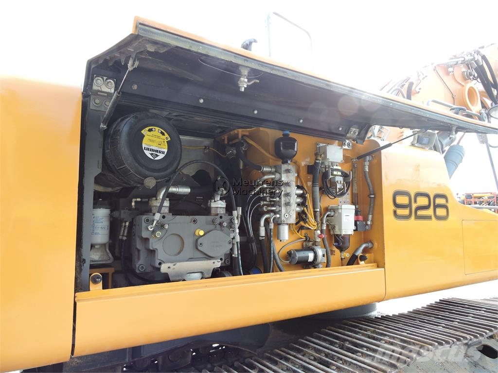 Liebherr R926 대형 굴삭기 29톤 이상